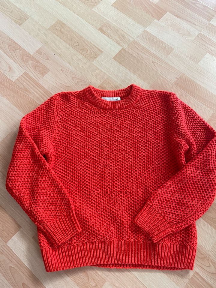 Qui Pullover Größe XS orange in Reichenbach an der Fils