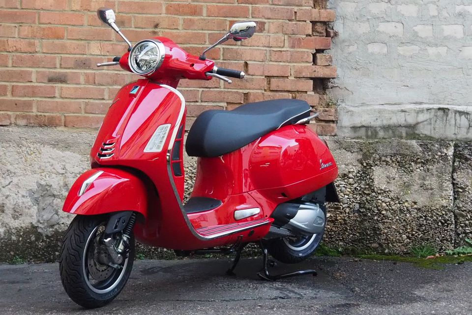 Vespa GTS 125 Super E5 ABS "MOD 2023" sofort!! %%% Rabatt %%%% in Filderstadt