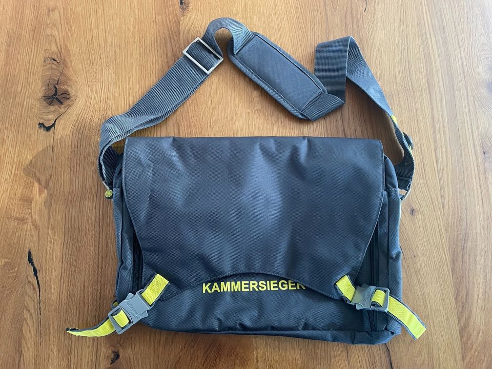 Bulletproof Pro Design Tasche Umhängetasche Nylon Laptop armygrün in Bretzfeld