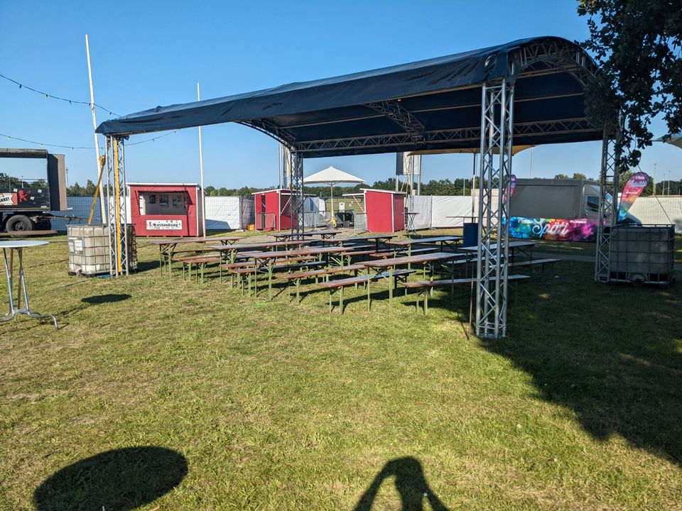 Traversendach Dach Traversen Open Air Tanzfläche Bühne Truss F34 in Bülstedt