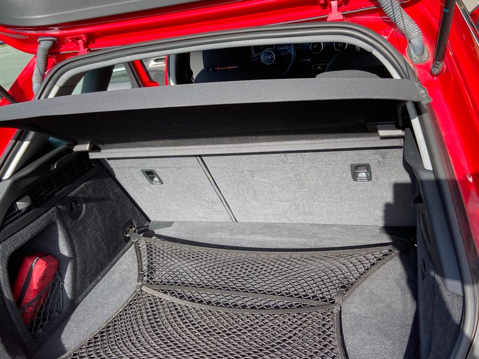 Audi A3 Sportback Sport*Keyless Go* Top Ausstattung! in Nürnberg (Mittelfr)