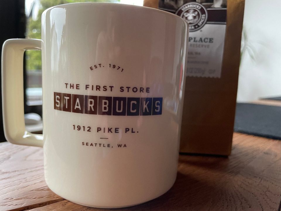 Starbucks Pike Place Seattle USA Tasse und Kaffeebohnen in Leinfelden-Echterdingen