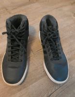 Adidas Turnschuhe halbhoch Hoops 2.0 Mid Cut gefüttert Gr. 41 Altona - Hamburg Ottensen Vorschau