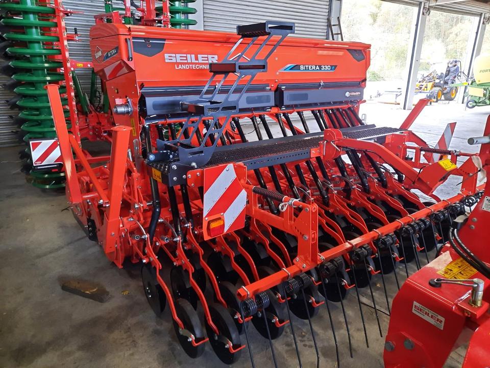 Drillkombi KUHN HR 304 D + Sitera 330-20E 20 Reihen ISOBUS in Ansbach