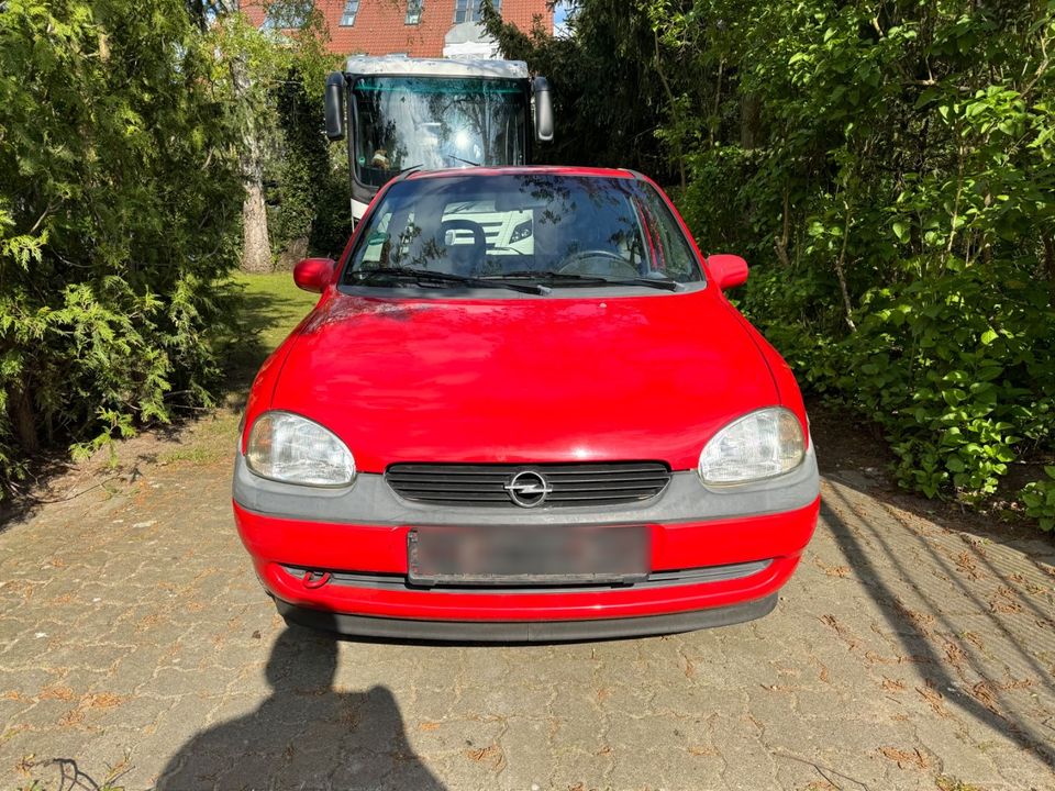 Opel Corsa B 1.4 -72TKM- TÜV NEU ALLWETTERREIFEN in Stahnsdorf