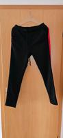 Bequeme Hose mit roten Streifen, Gr.M Niedersachsen - Ganderkesee Vorschau