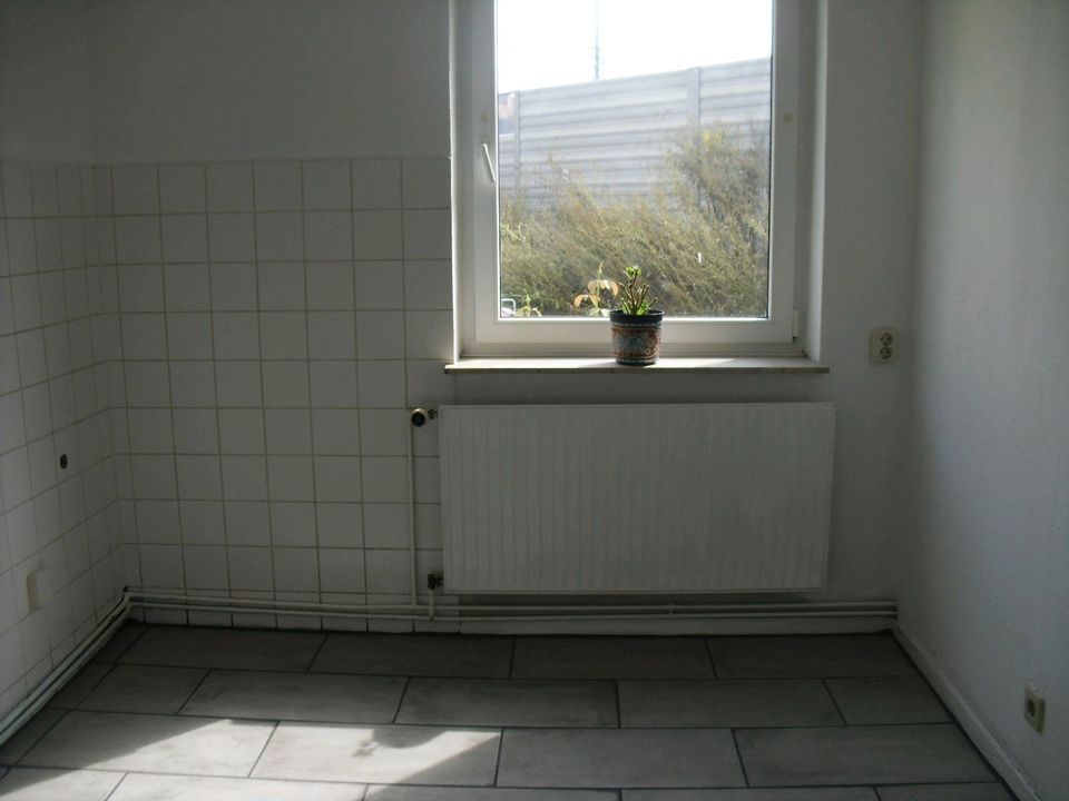 3 ZKB Wohnung mit Terrasse und Keller zu vermieten in Bielefeld