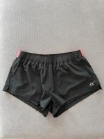 Neu - Calvin Klein Sporthose kurz schwarz rot S Hessen - Gießen Vorschau