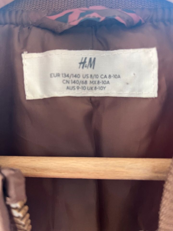 H&M Jacke 140 in Hamburg