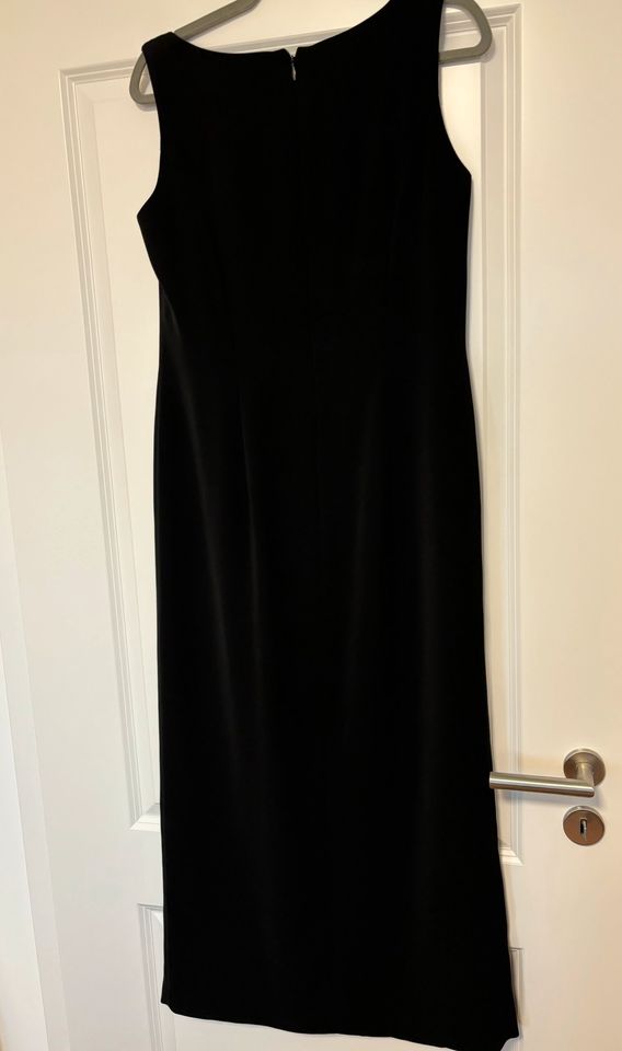 Schwarzes Kleid Vera Mont Damen 40 in Dötlingen