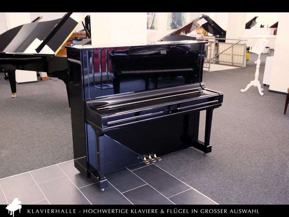 Yamaha Klavier, Modell U3, schwarz poliert ★ Renner-Hammerköpfe in Geist