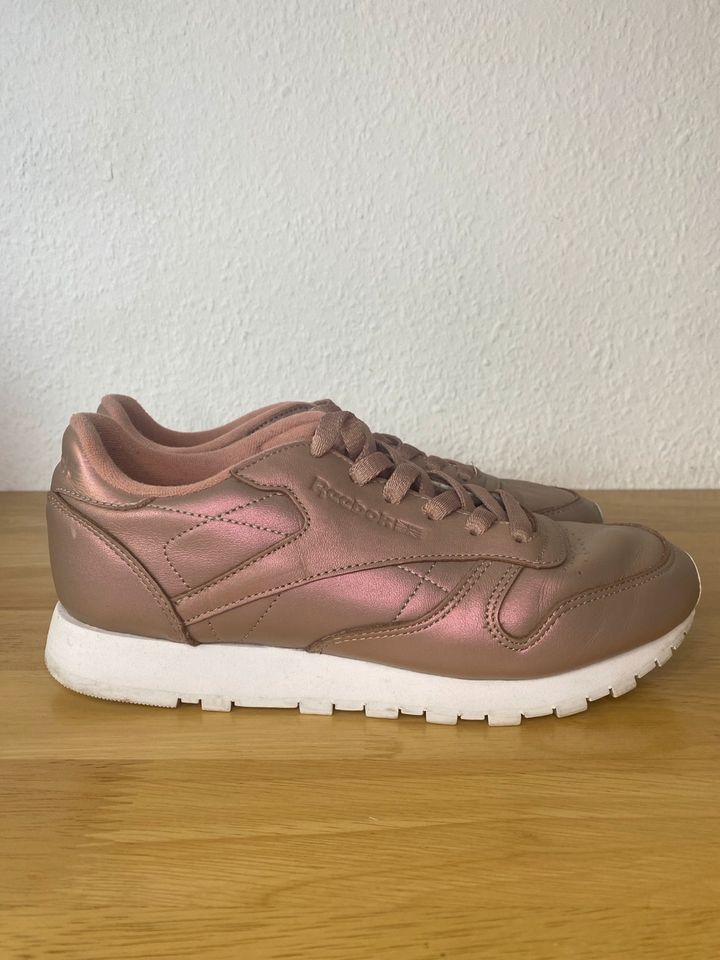 Reebok Classic Pearlized Rosa 38 in Hamburg