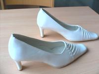 verkaufe High heels, Brautschuhe, Pumps, weiss, neu mit Karton, Kr. Passau - Passau Vorschau