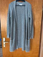 Strickjacke von Only in Grösse S, grau Rheinland-Pfalz - Nieder-Olm Vorschau