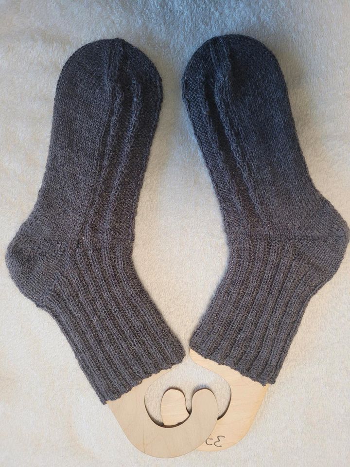 Handgestrickte Socken in Größe 37-38 in Idar-Oberstein