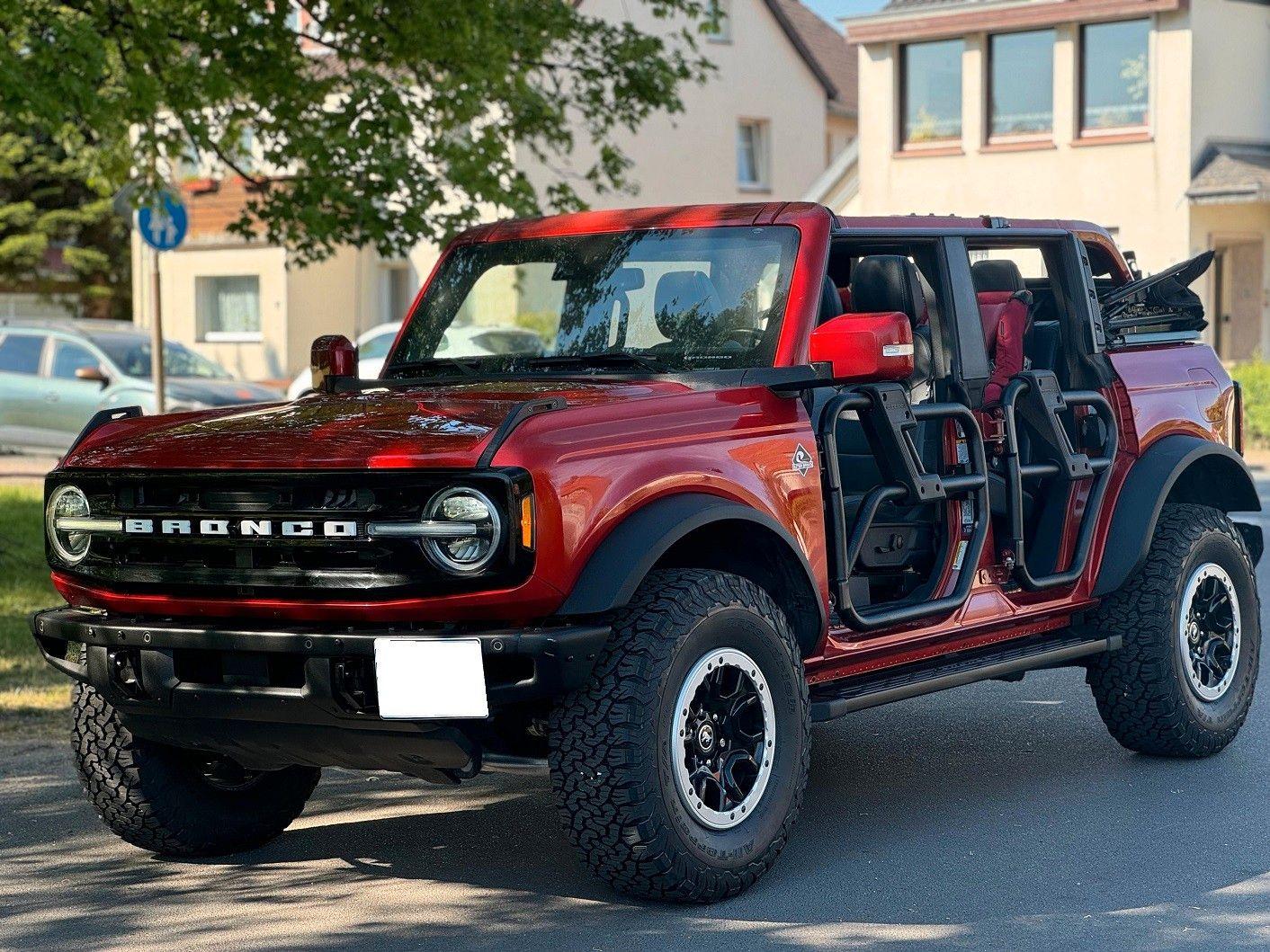 Abbildung des Autos Ford Bronco 2.7 l EcoBoo…