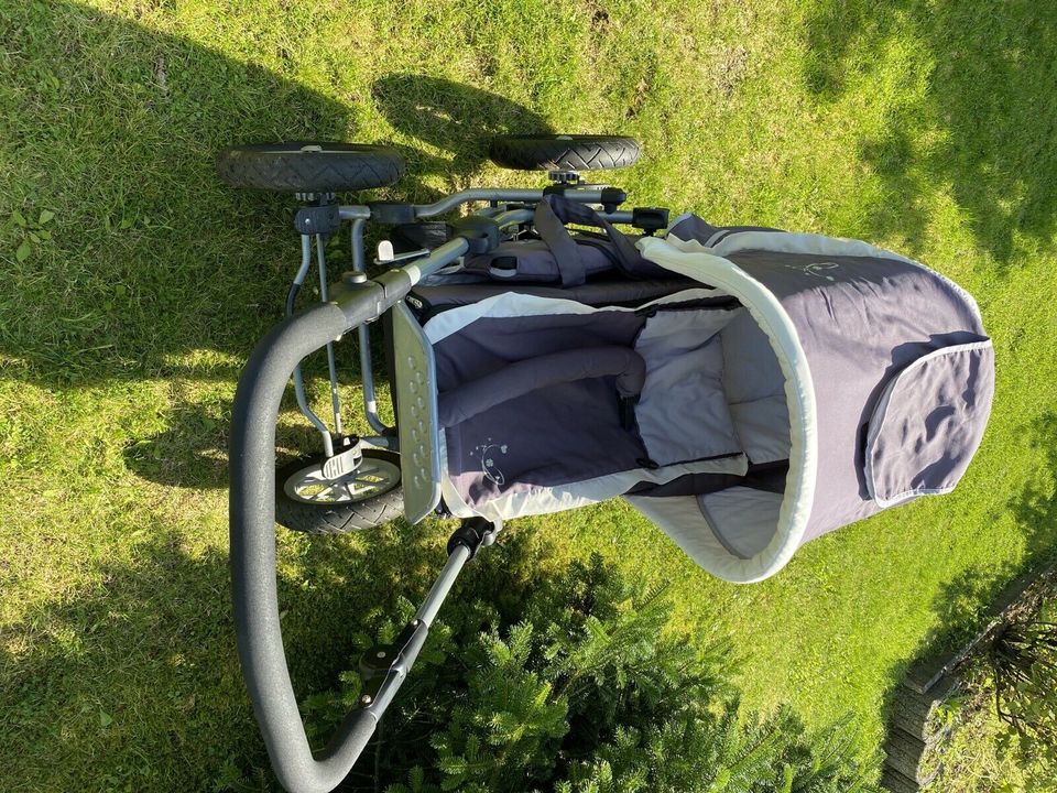 Kinderwagen in Meschede