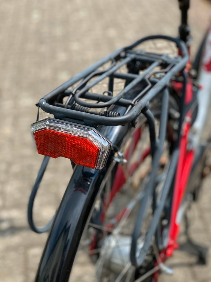 Damen Fahrrad Bicycles 28“Zoll  Korb in Hannover