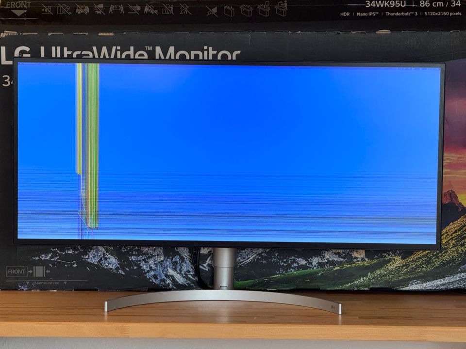 LG 5K UltraWide-Ultrafine Monitor 34WK95U Display defekt in Ditzingen