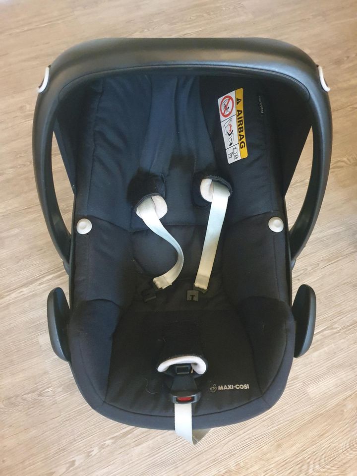 Maxi Cosi MC PEBBLE+ in Bernsdorf