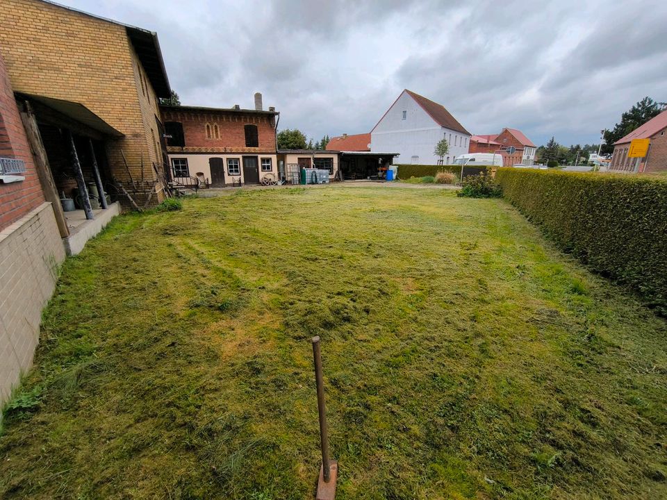 Baugrundstück mit Nebengelass in Trebitz