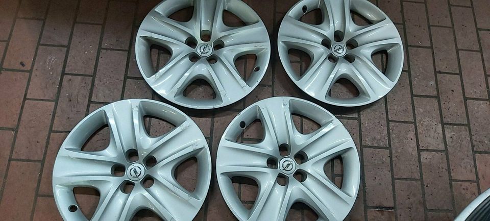 Radkappen,GM,Opel, Astra J,Zafira C,17 Zoll, Lochkreis 5x105 in Parchim -  Landkreis - Parchim | Reifen & Felgen | eBay Kleinanzeigen ist jetzt  Kleinanzeigen