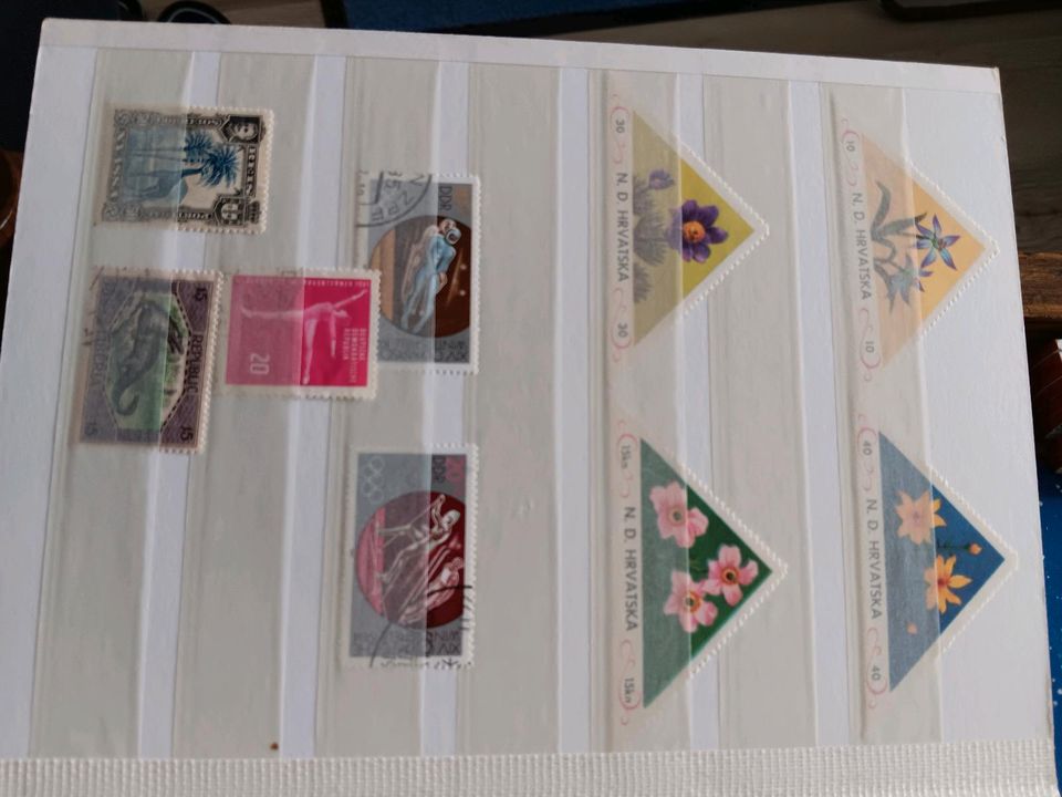 schöne kleine Briefmarkensammlung in Düsseldorf