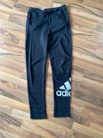 Adidas Jogginghose schwarz Gr 164 Hessen - Rüsselsheim Vorschau