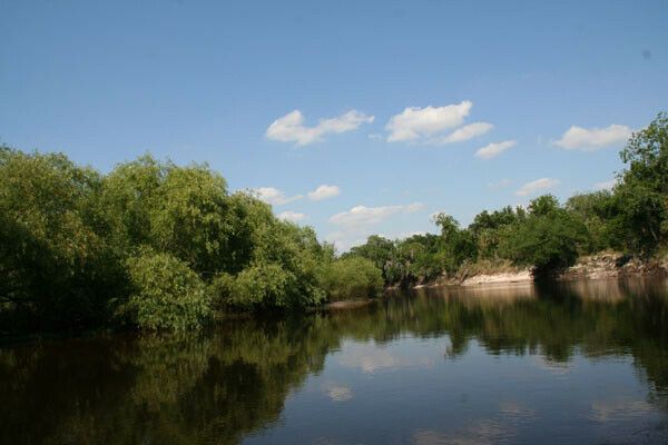 Wasserfläche , Angelteich, Kieskuhle, Weiher in Leer (Ostfriesland)