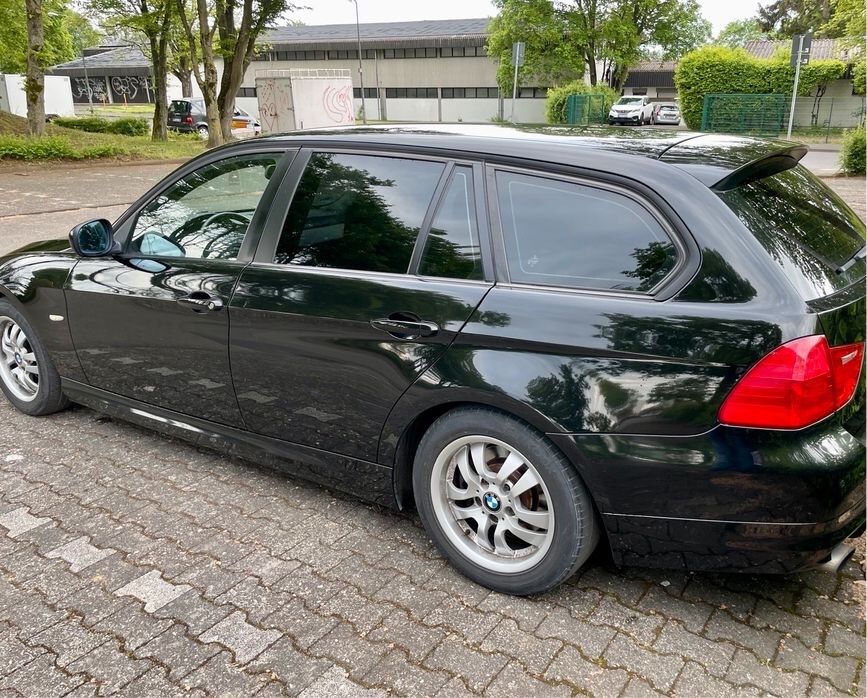 BMW E91 318i,6.Gang 1 Vorbesitzer*Klima/PDC/Sitzheizung/Tempomat in Mainz