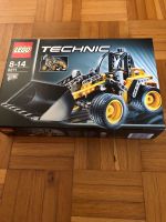 LEGO technic 8271 Bagger original verpackt und versiegelt München - Moosach Vorschau