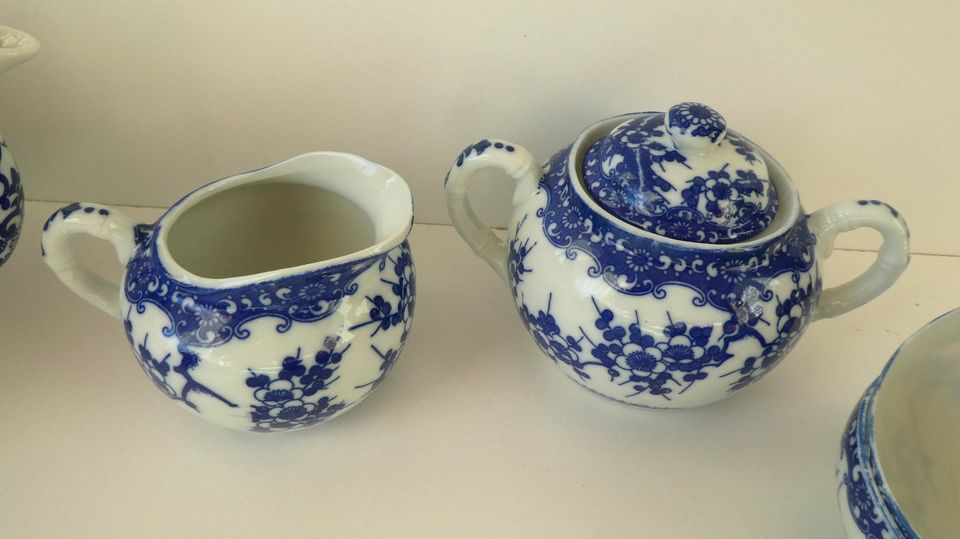 chinesisches Teeservice Kirschblüte 6 teilig vintage blau weiß in Theismühlen