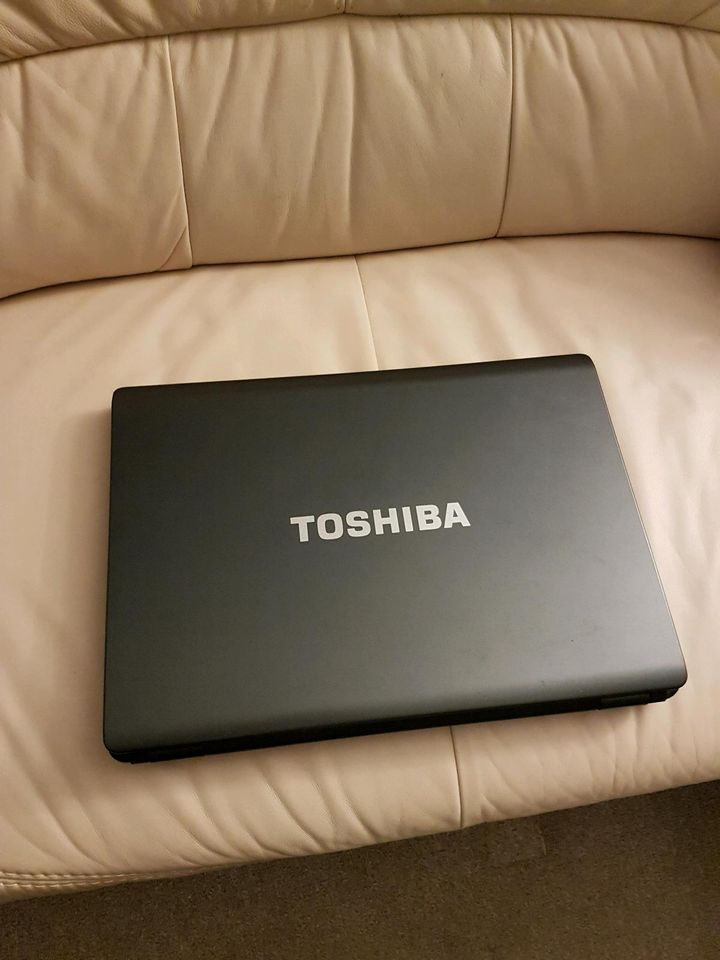 Toshiba Laptop Satellite L350-20h in Berlin