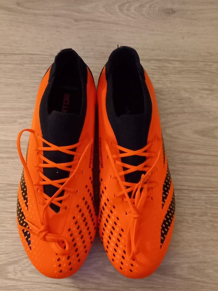 Adidas Predator Accuracy 1 FG wie NEU Fußballschuhe in Cuxhaven