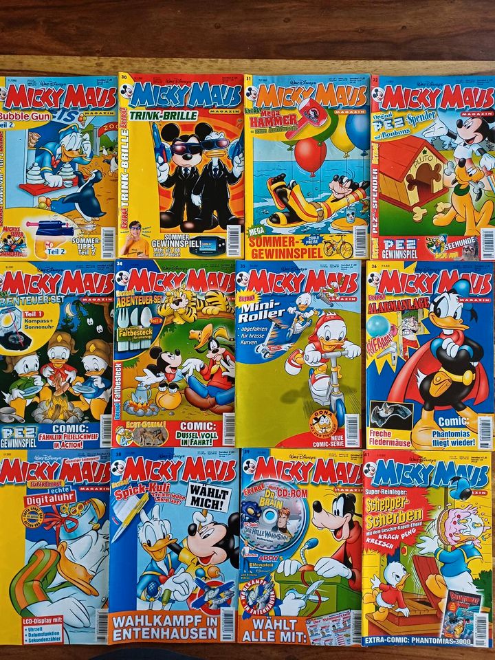 33x Micky Maus ohne Gimmick, Jahrgang 2002 in Lahr (Schwarzwald)