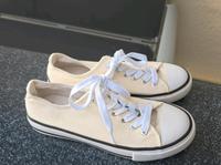 Neuwertige Sneaker-Turnschuhe Gr. 39 von Deichmamn Hessen - Hessisch Lichtenau Vorschau