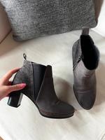 Velours chelsea Boots mit Absatz Nordrhein-Westfalen - Lage Vorschau