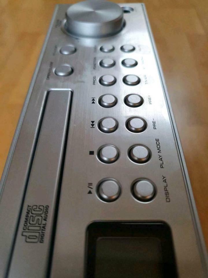 Stereo Küchenradio VIVESS KRCD 2920 mit CD (CD-Teil DEFEKT) in Rüdesheim am Rhein