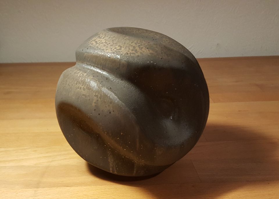 Dekoobjekt Kunstobjekt abstrakt Keramik Steingut infinity knot in Berlin