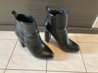 Buffalo High Heels Plateau Stiefelette Gr. 40 wie neu Ludwigslust - Landkreis - Wittenförden Vorschau