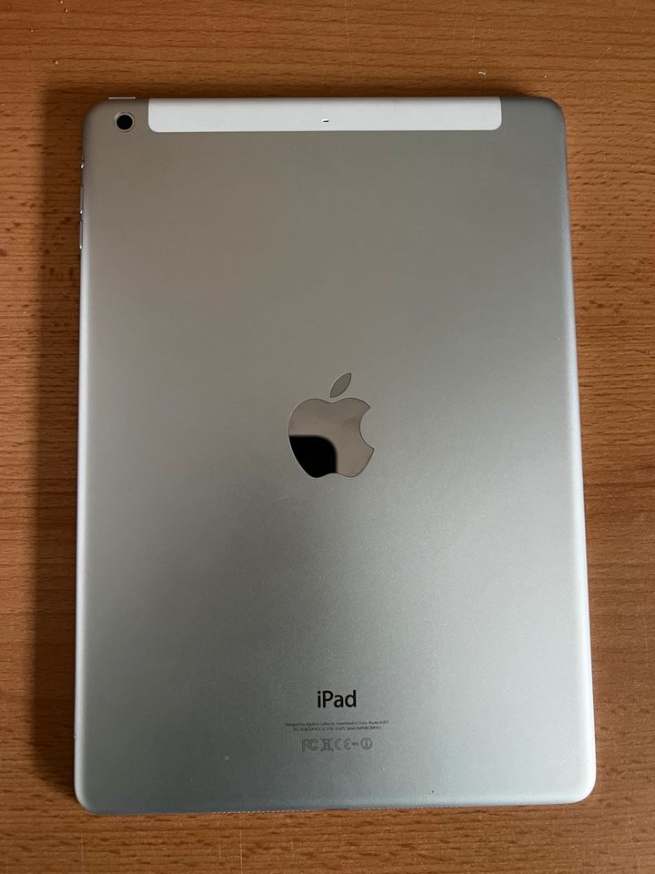 Apple iPad Air 32GB LTE Silber in Frankfurt am Main