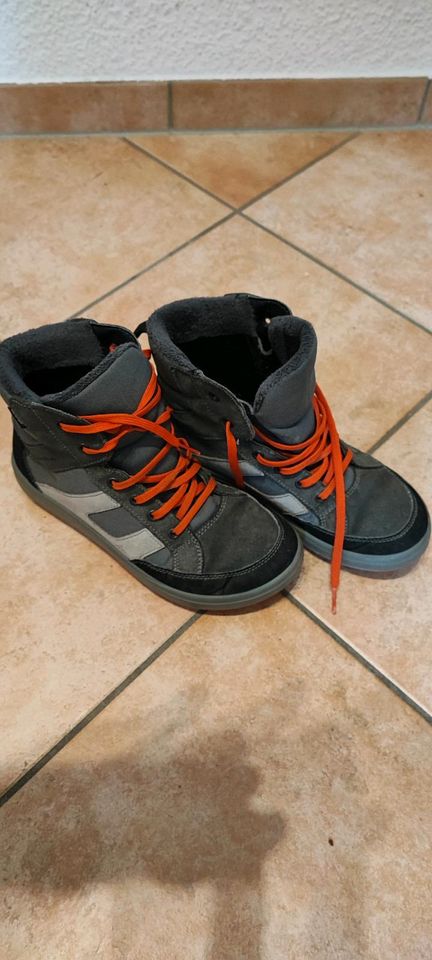 Kinder Winter-Schuhe Stiefel halbhoch Quechua 38 Top Zustand in Brandis