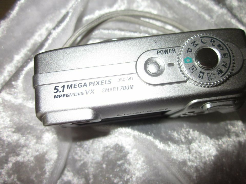 Sony Digitalkamera 5,1 Mega Pixels in Alsfeld