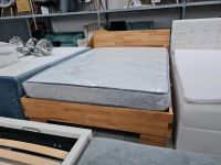 Bett Bettgestell  Massivholz Lattenrost matratze 140cm UVP 689€ Hessen - Herbstein Vorschau