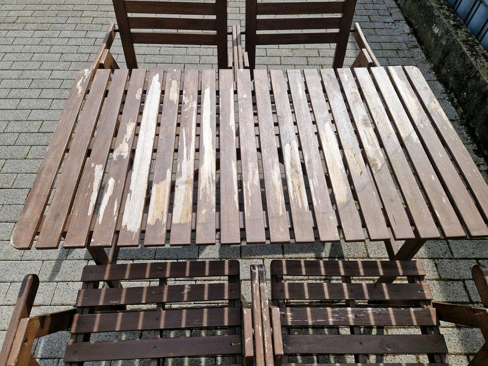 Holz-Tischgruppe - Aussen - Tisch (125x70)+ 4 Stühle(stapelbar) in Oberhausen