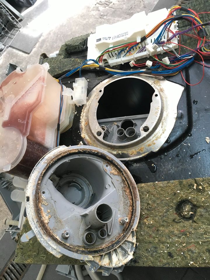 E18/ F18 Fehler? Reparatur Bosch Siemens Waschmaschine Günstig in Berlin