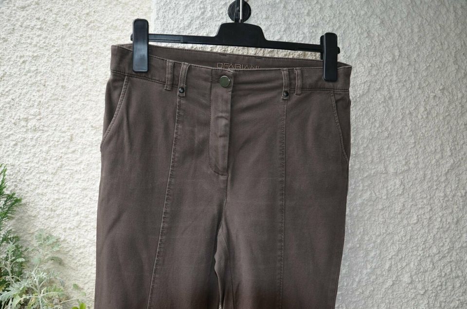 Braune leichte Stretch-Jeans Gr. 38 Fabiani in Stuttgart