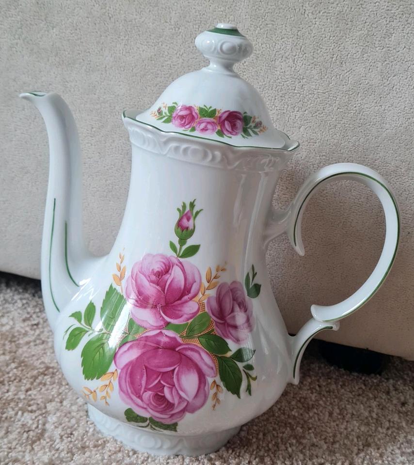 Bavaria Kaffeeservice "Mitterteich" rosa Rosen mit grünem Rand in Itzehoe