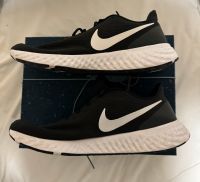 Schuhe Sportschuhe sneakers Nike Revolution Frankfurt am Main - Nordend Vorschau