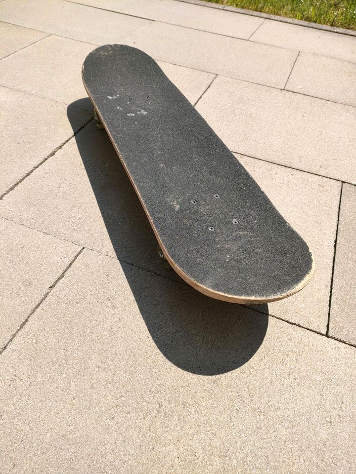 Skateboard, kaum gefahren, sehr guter Zustand in Weinheim